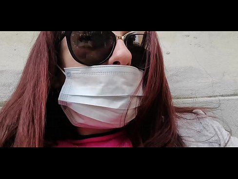 ❤️ Nicoletta neem wraak op haar buurman en piepie in sy motorhuis (Spesiale Covid19 Italiaanse kwarantyn) ❤️❌ Gehaltepornografie by ons ❌